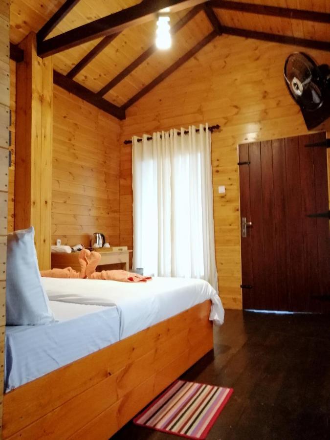 The Cabin Ella Exterior photo
